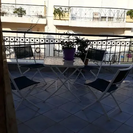 Private Upper Floor Of Central Gazde/Camere de închiriat *