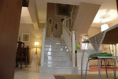 Private Upper Floor Of Central Gazde/Camere de închiriat Kalambaka